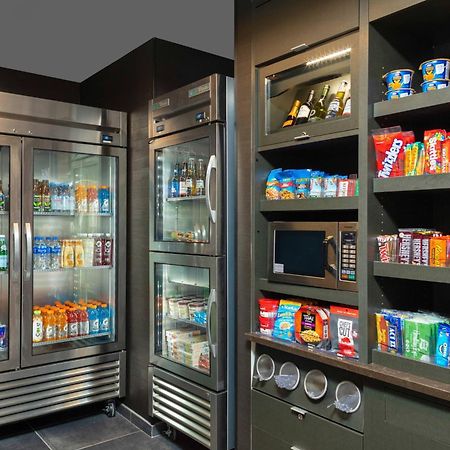 Courtyard By Marriott Indianapolis West-Speedway Hotell Eksteriør bilde