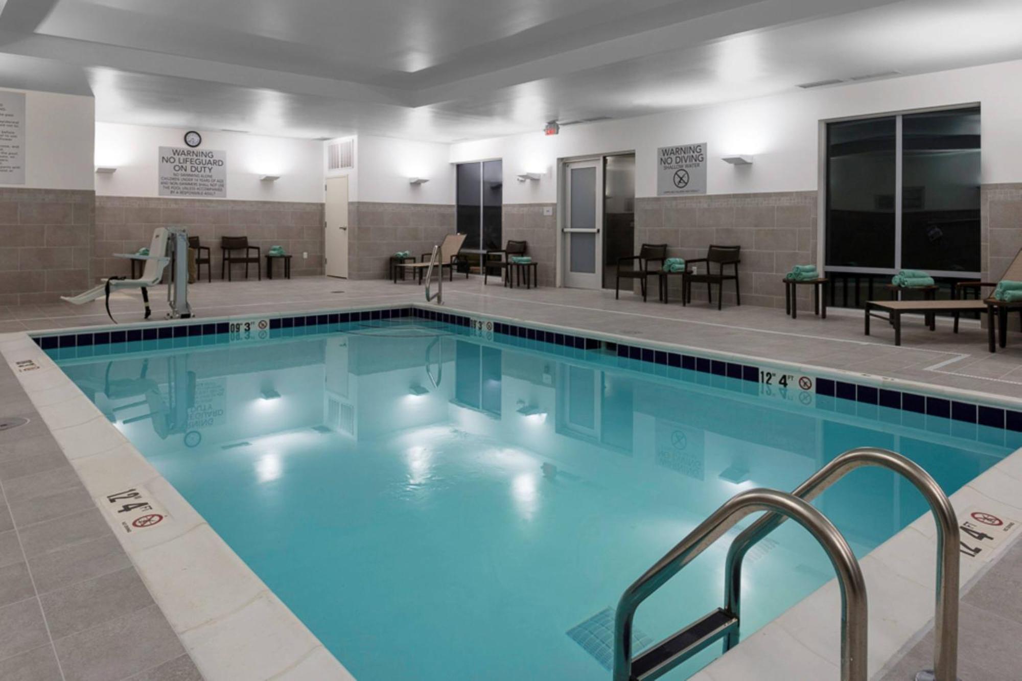 Courtyard By Marriott Indianapolis West-Speedway Hotell Eksteriør bilde